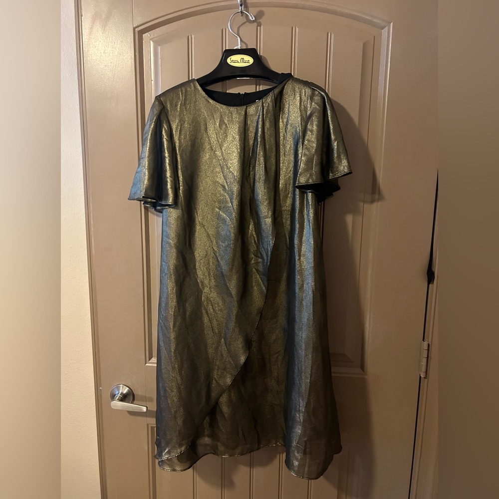 Halston dress! New with tags! Black and Gold iridescent color. Size L.